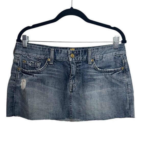 7 For All Mankind Distressed Denim Mini Skirt Size 31 Low Rise Y2K Casual Summer - Picture 1 of 2